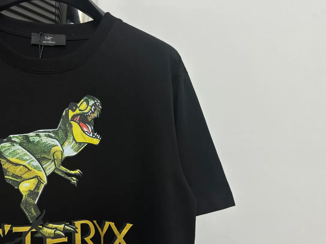 【Ayc Teryx 】 2024FW T LOGO Same Style ：Black White Size：S-XL